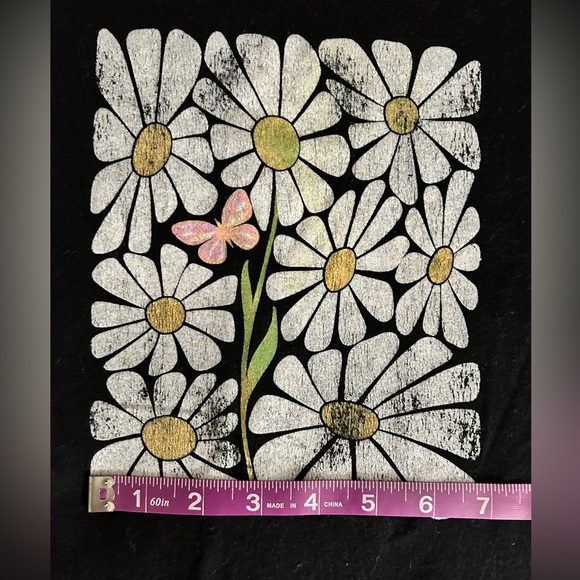 Free State Daisy with Butterfly Tee - Picture 6 of 8